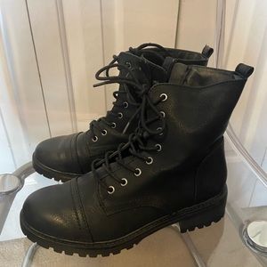 Women’s combat boots size 9